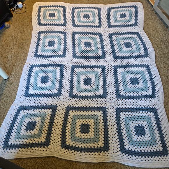 Handmade Blue White Crochet Granny Square Afghan Blanket 88x63 - Picture 9 of 9